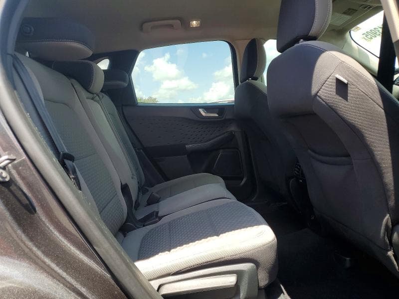 2020 FORD ESCAPE SE 11