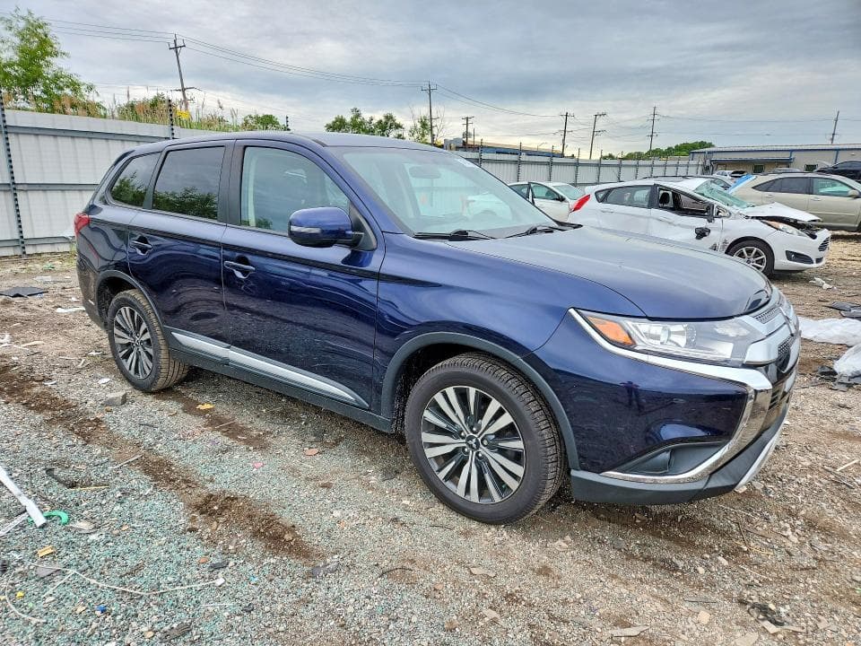 2019 MITSUBISHI OUTLANDER SE 4