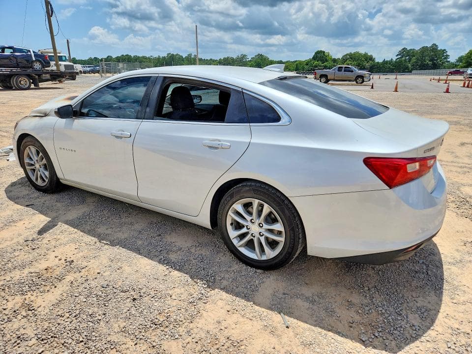 2017 CHEVROLET MALIBU LT 2
