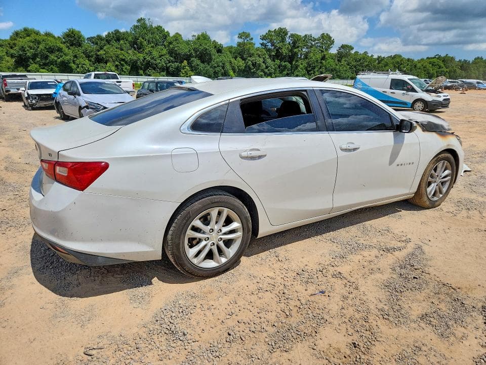 2017 CHEVROLET MALIBU LT 3