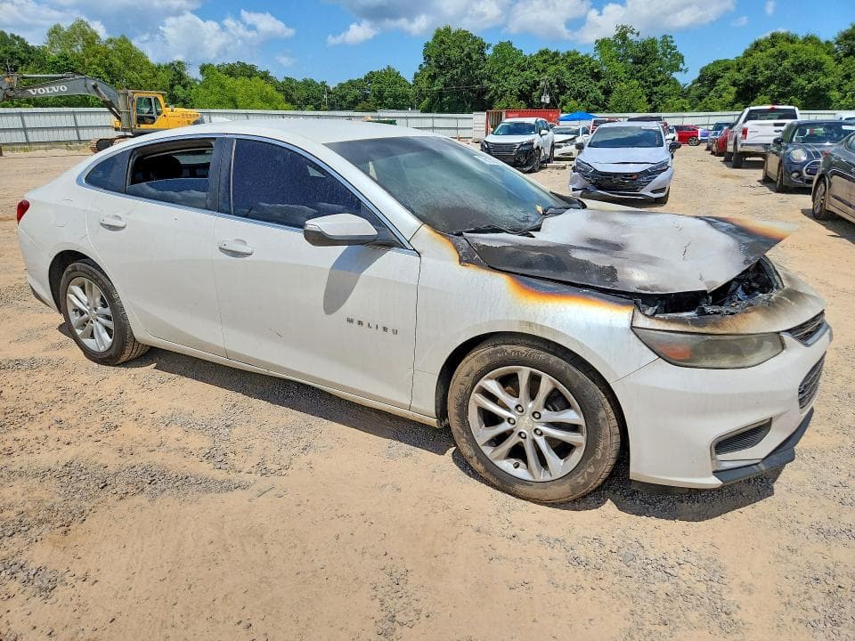 2017 CHEVROLET MALIBU LT 4