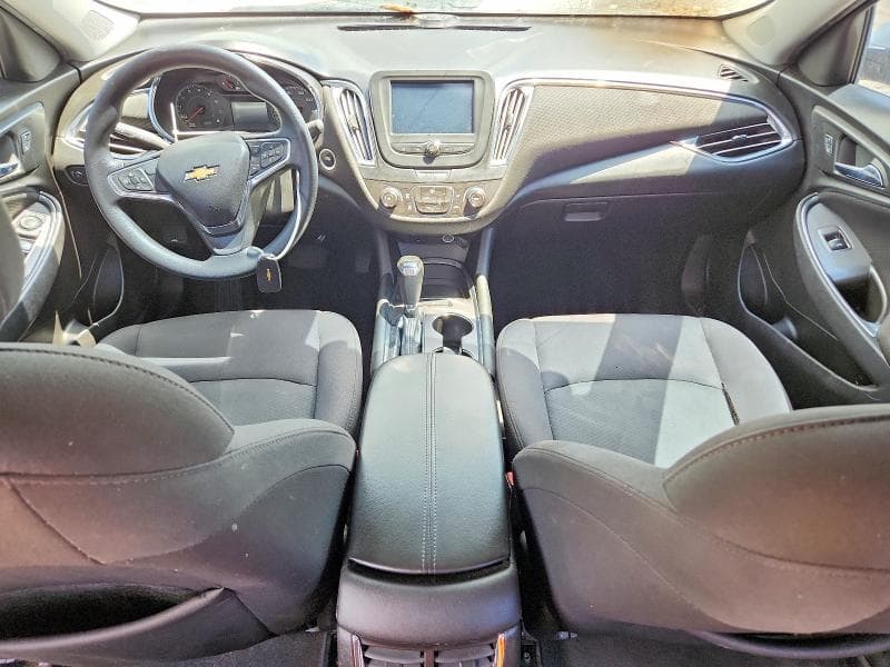 2017 CHEVROLET MALIBU LT 8