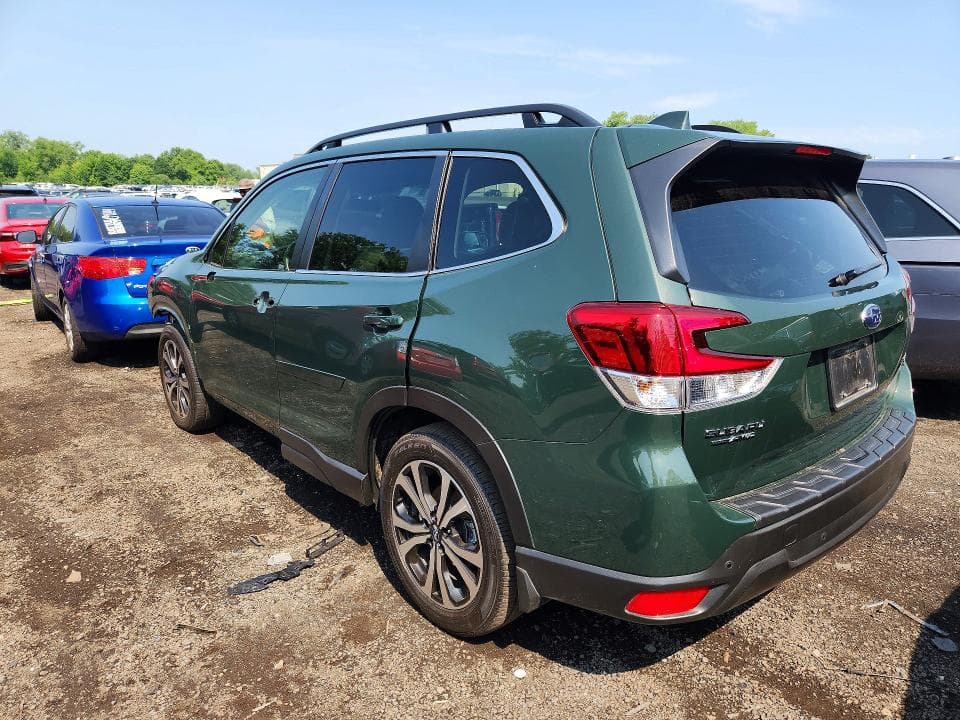 2023 SUBARU FORESTER LIMITED 2