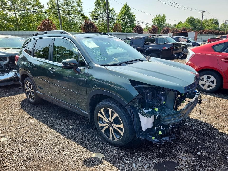 2023 SUBARU FORESTER LIMITED 4