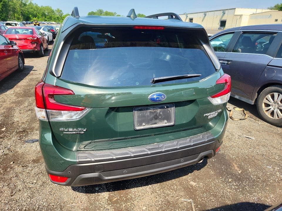 2023 SUBARU FORESTER LIMITED 6