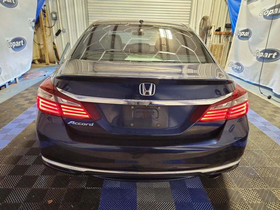 2017 HONDA ACCORD EX 6