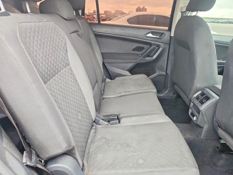 2018 VOLKSWAGEN TIGUAN S 11