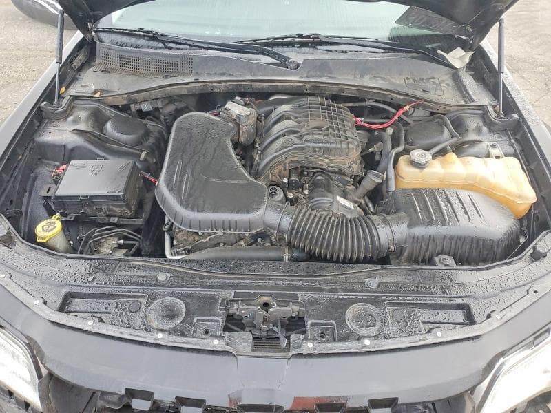 2017 CHRYSLER 300C 11