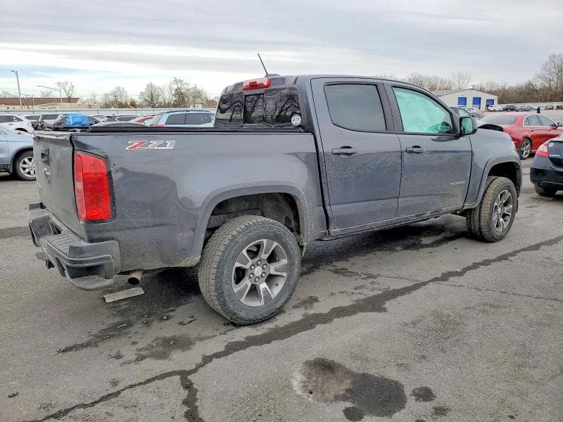 2017 CHEVROLET COLORADO Z71 3