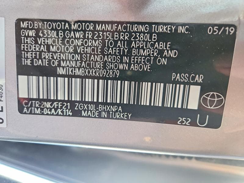 2019 TOYOTA C-HR 13