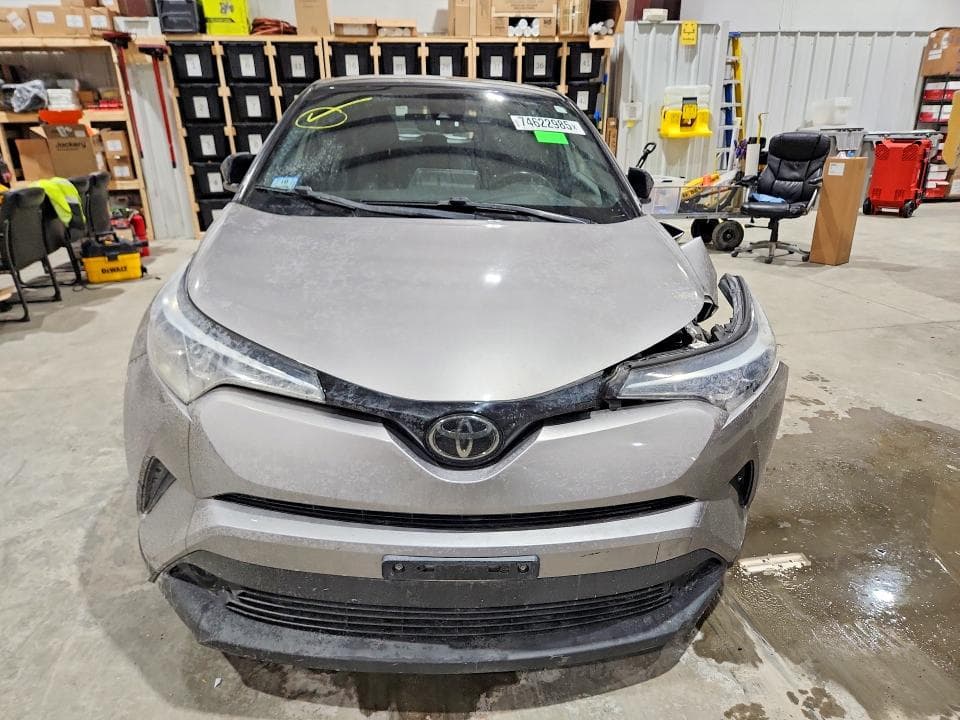 2019 TOYOTA C-HR 5