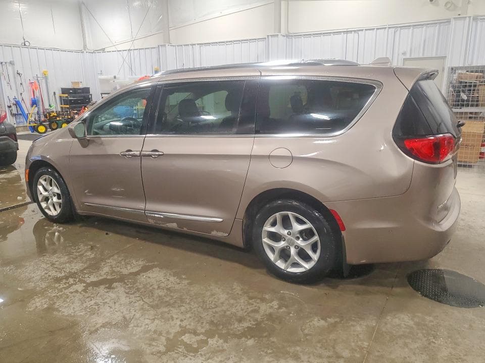 2017 CHRYSLER PACIFICA TOURING L PLUS 2