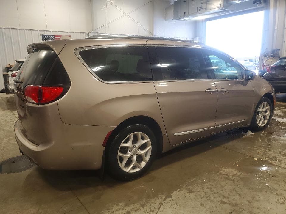 2017 CHRYSLER PACIFICA TOURING L PLUS 3