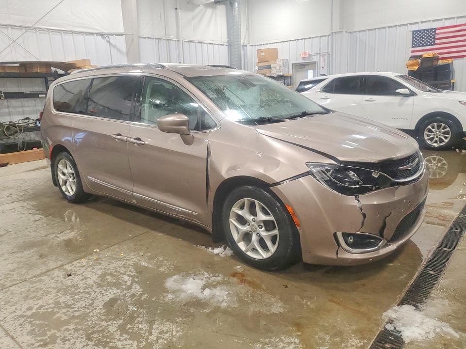 2017 CHRYSLER PACIFICA TOURING L PLUS 4