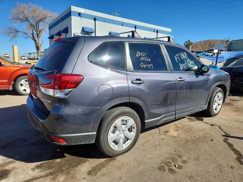 2022 SUBARU FORESTER 3
