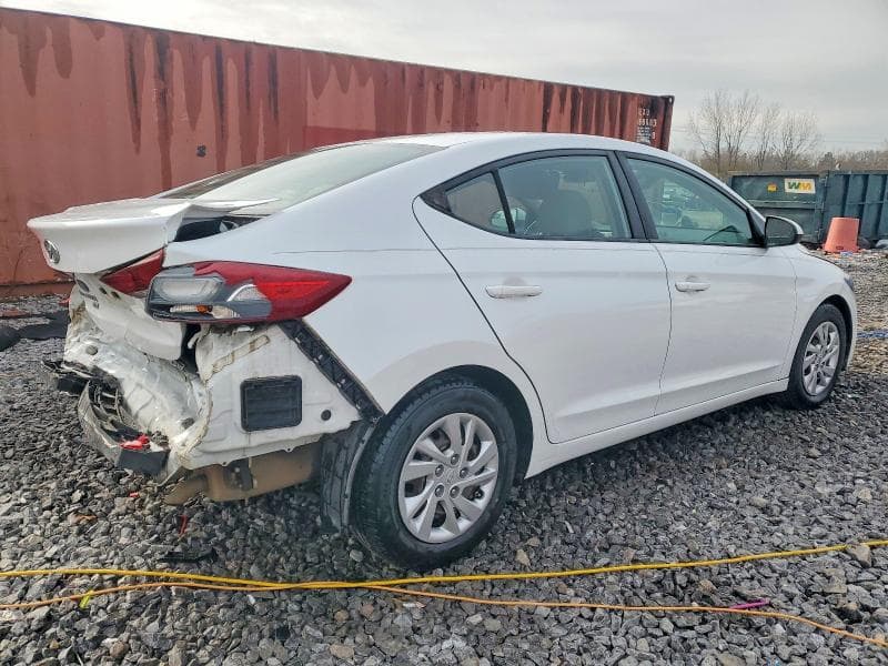 2018 HYUNDAI ELANTRA SE SE 3
