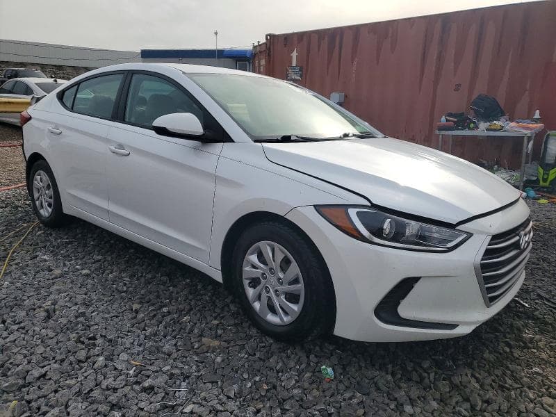 2018 HYUNDAI ELANTRA SE SE 4