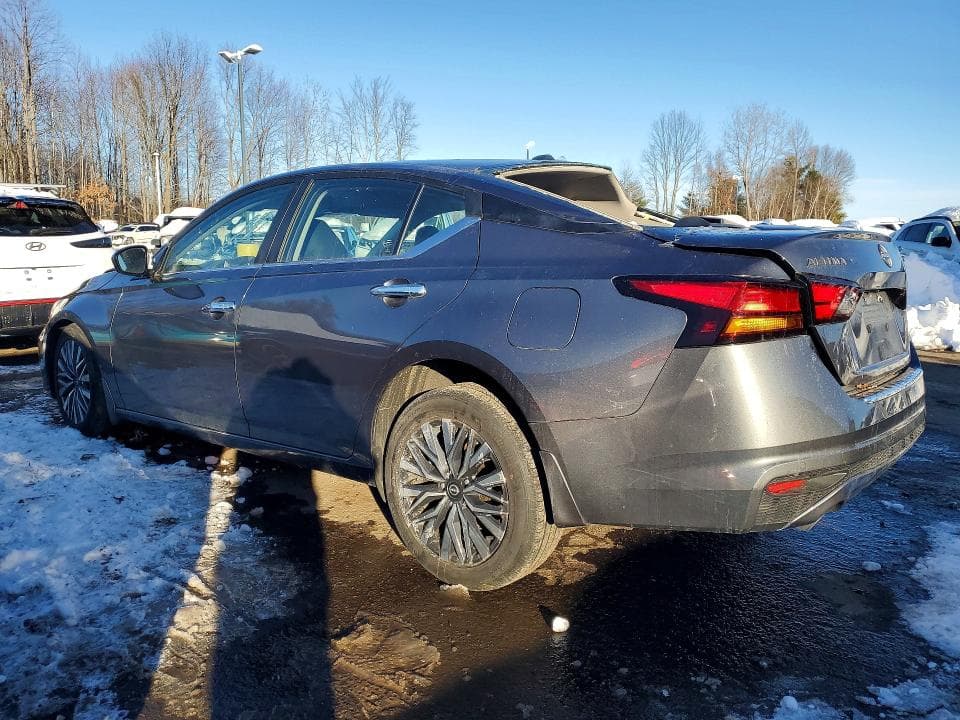 2023 NISSAN ALTIMA SV SV 3