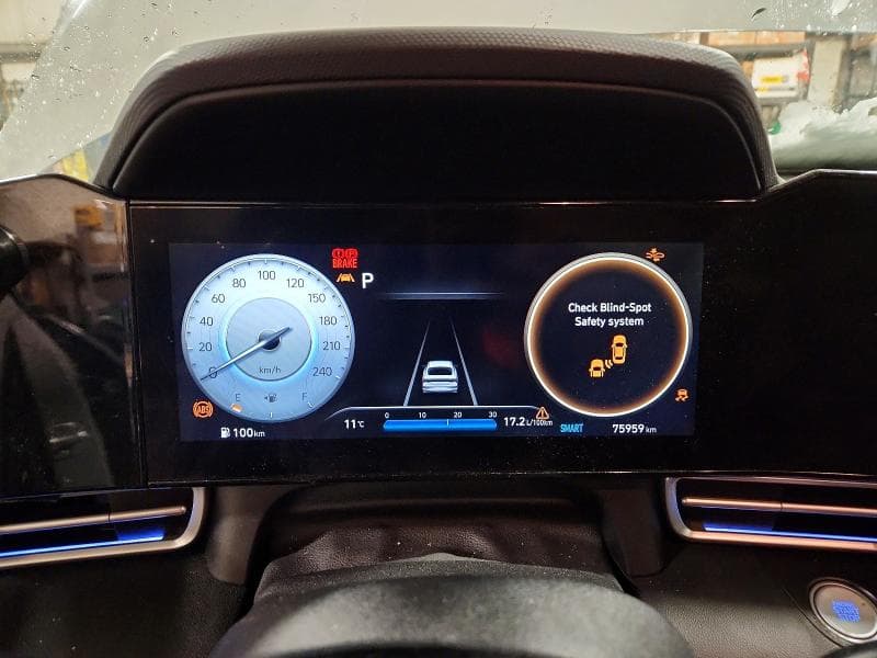 2023 HYUNDAI ELANTRA SEL SEL 9