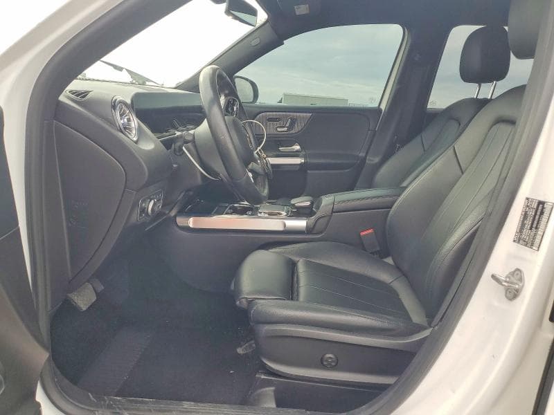 2020 MERCEDES-BENZ GLB 250 7