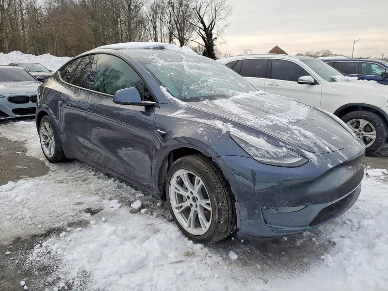 2021 TESLA MODEL Y 4