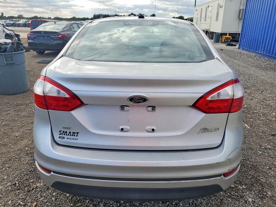 2017 FORD FIESTA SE SE 6