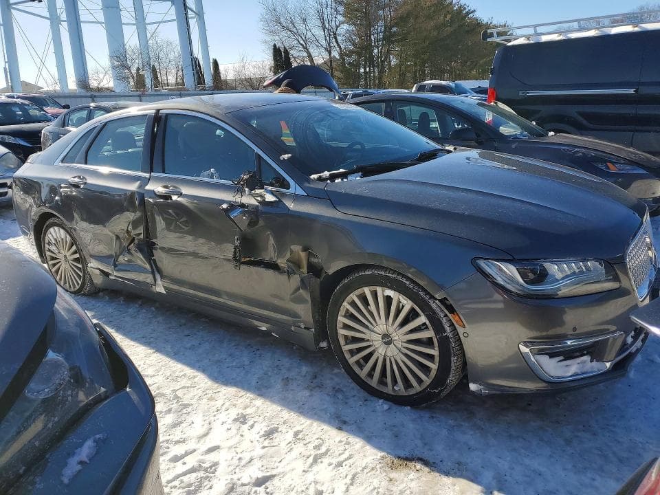 2017 LINCOLN MKZ RESERVE 4