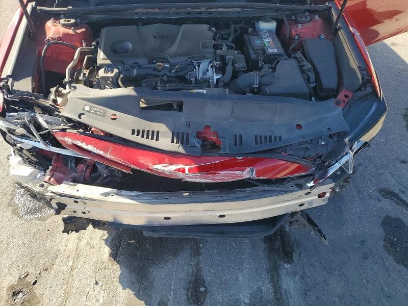 2020 TOYOTA CAMRY SE SE 11