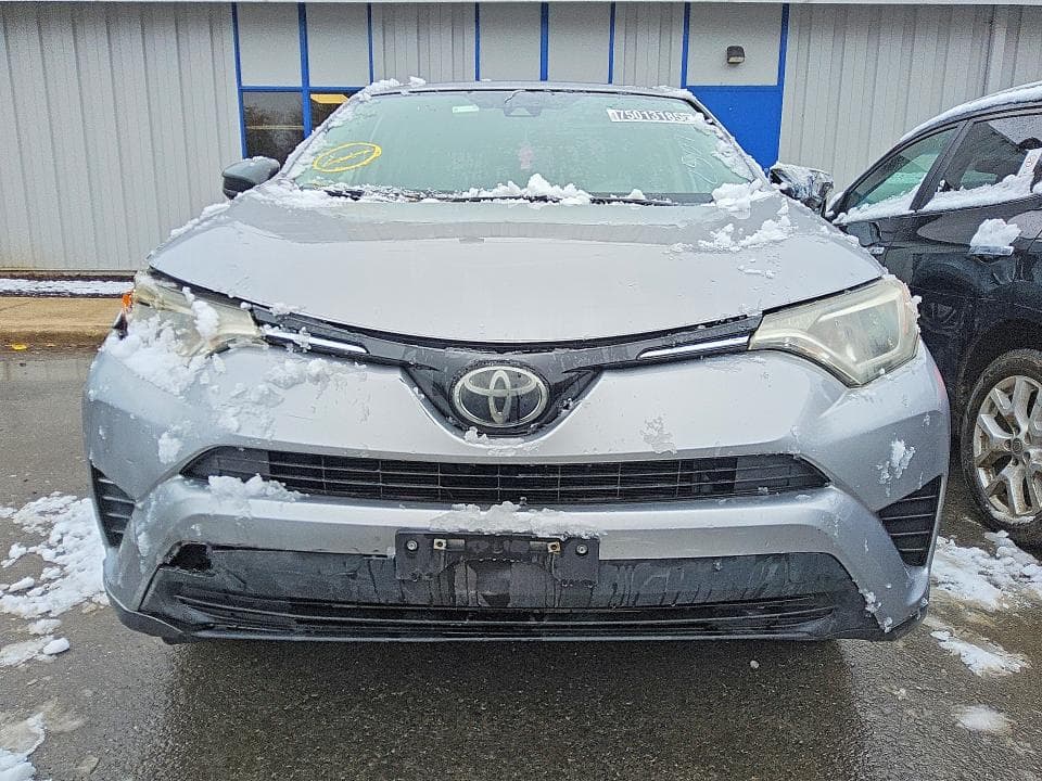 2018 TOYOTA RAV4 LE 5