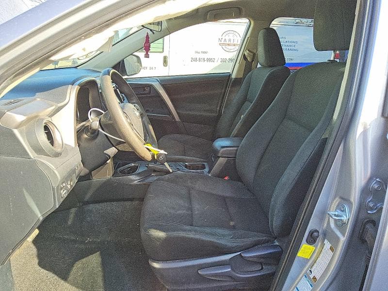 2018 TOYOTA RAV4 LE 7