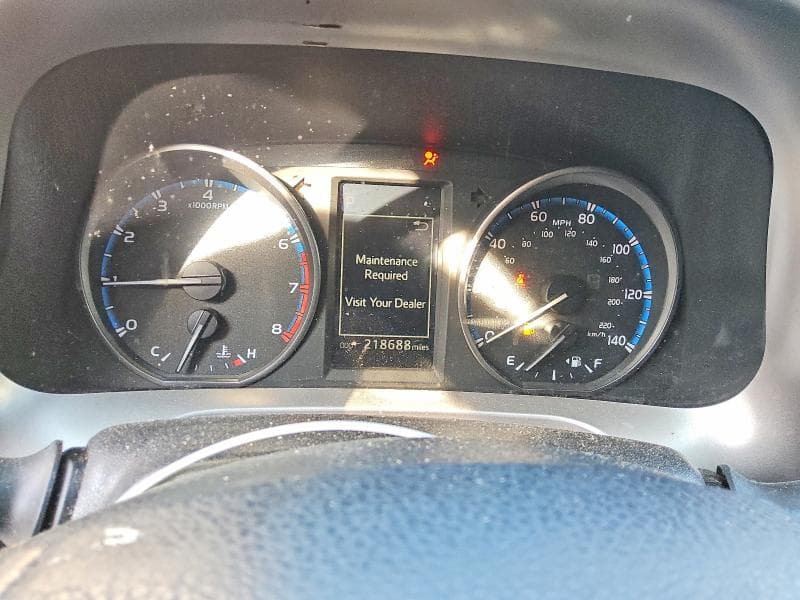 2018 TOYOTA RAV4 LE 9