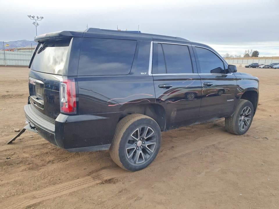 2018 GMC YUKON SLT 3
