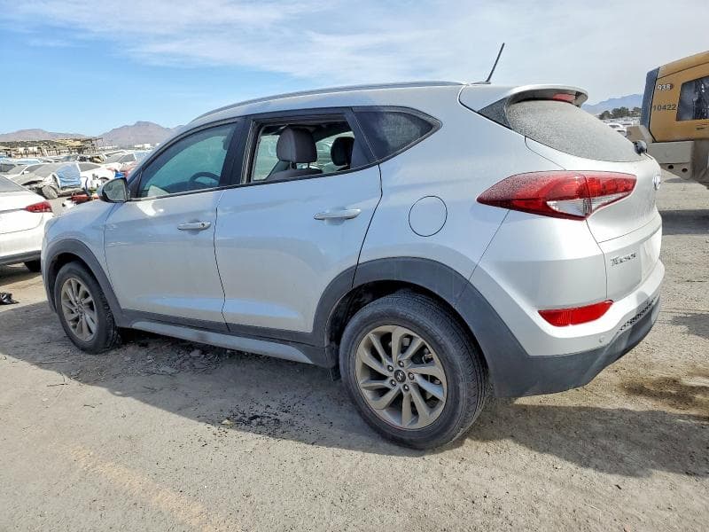 2017 HYUNDAI TUCSON SE 2