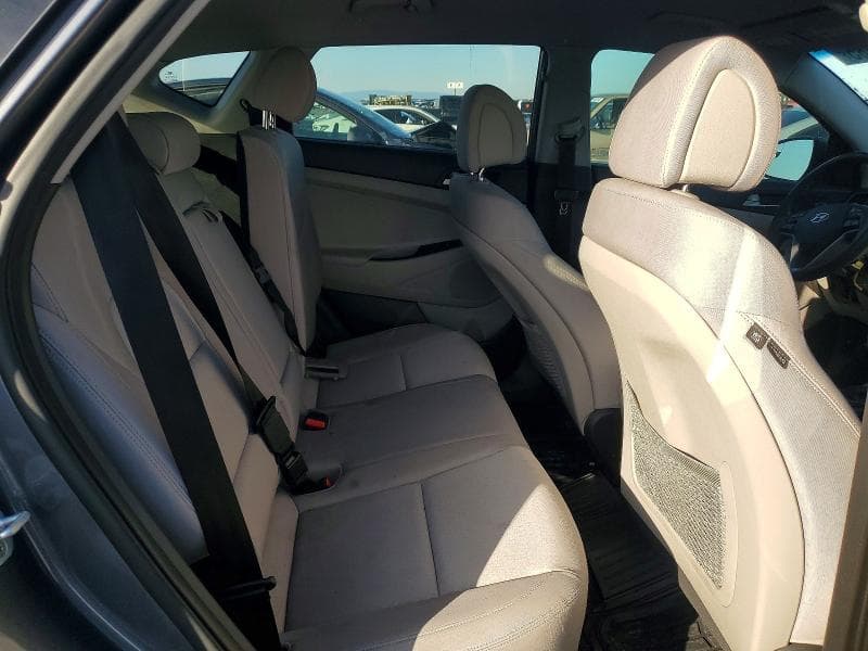 2017 HYUNDAI TUCSON SE 11