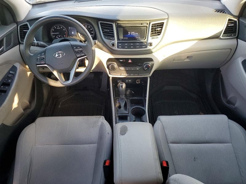 2017 HYUNDAI TUCSON SE 8