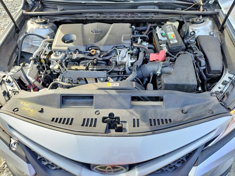 2018 TOYOTA CAMRY L 11