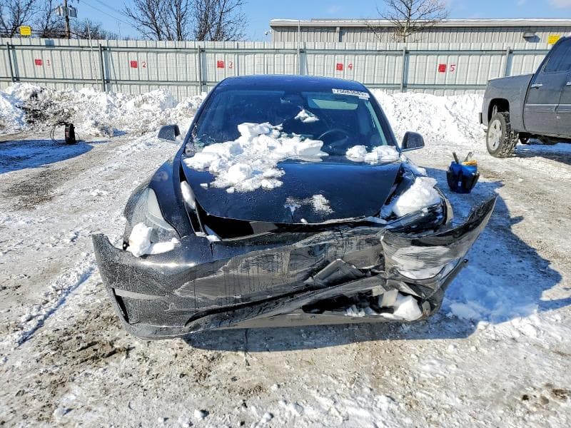 2018 TESLA MODEL 3 5