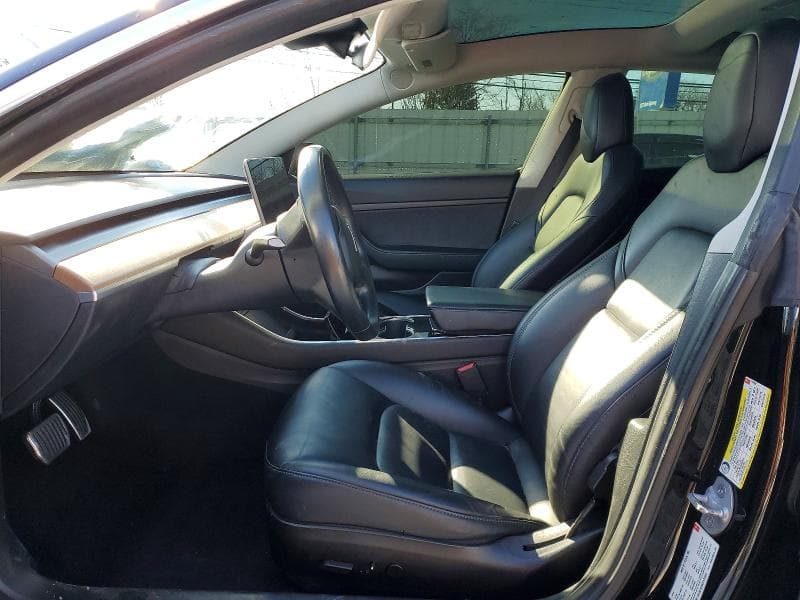 2018 TESLA MODEL 3 7