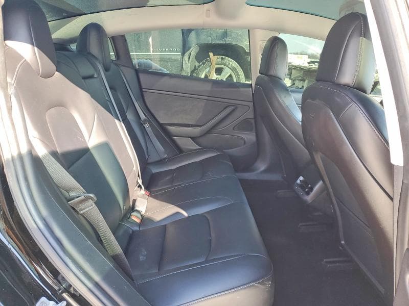 2018 TESLA MODEL 3 10