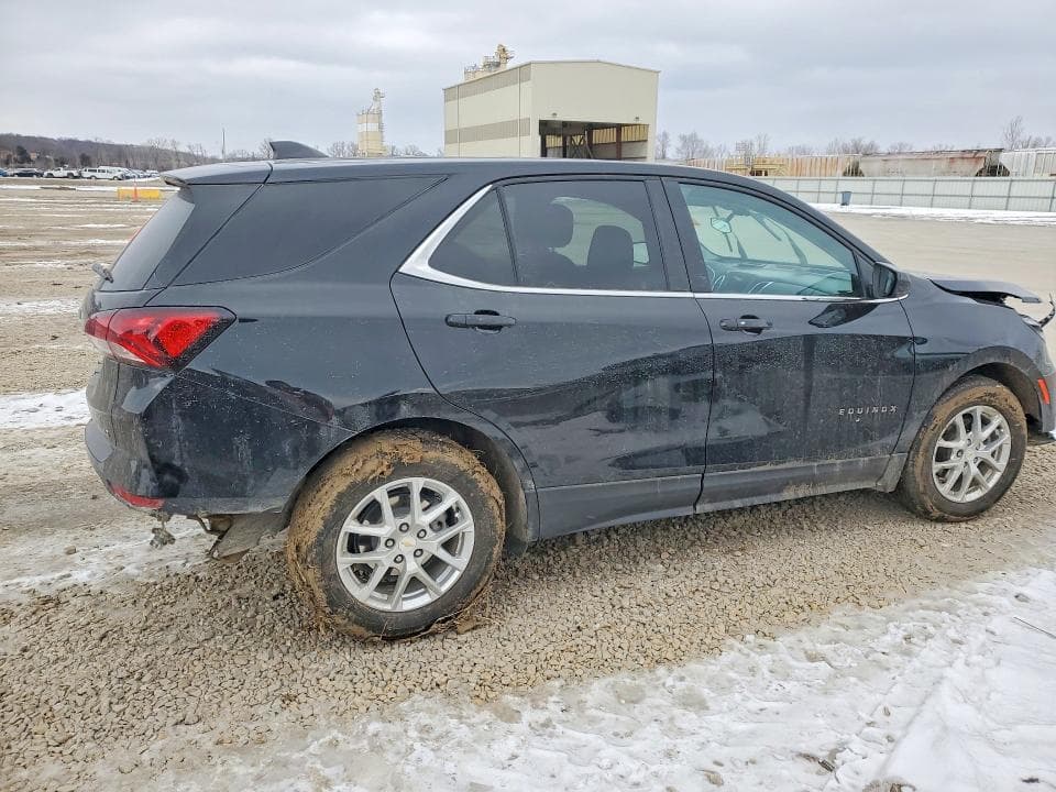 2022 CHEVROLET EQUINOX LT 3
