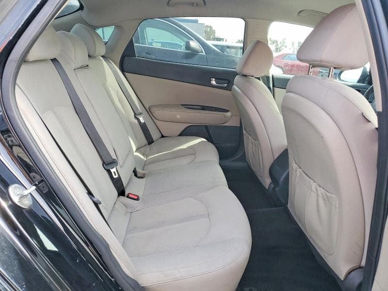 2018 KIA OPTIMA LX 10