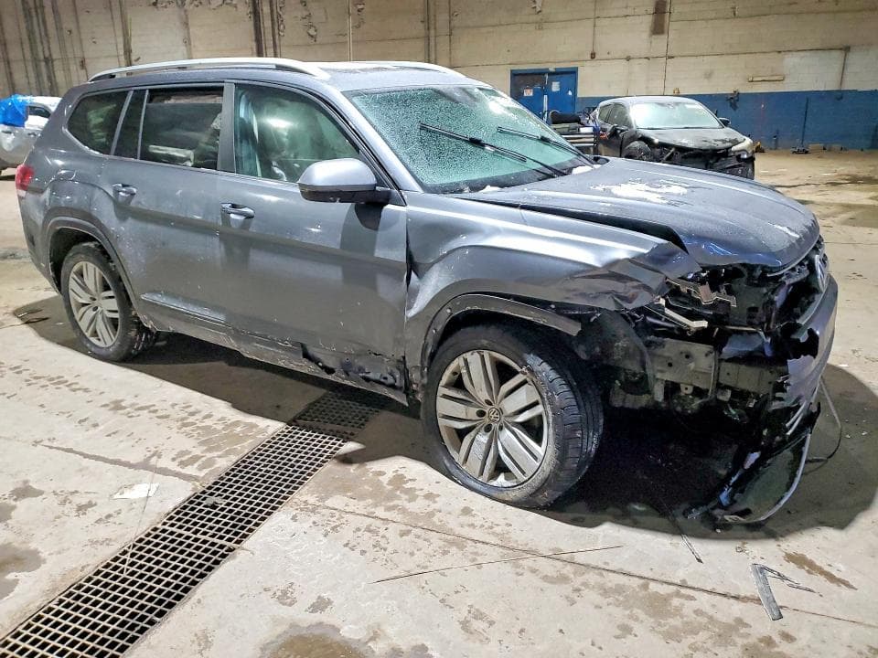 2019 VOLKSWAGEN ATLAS SE 4