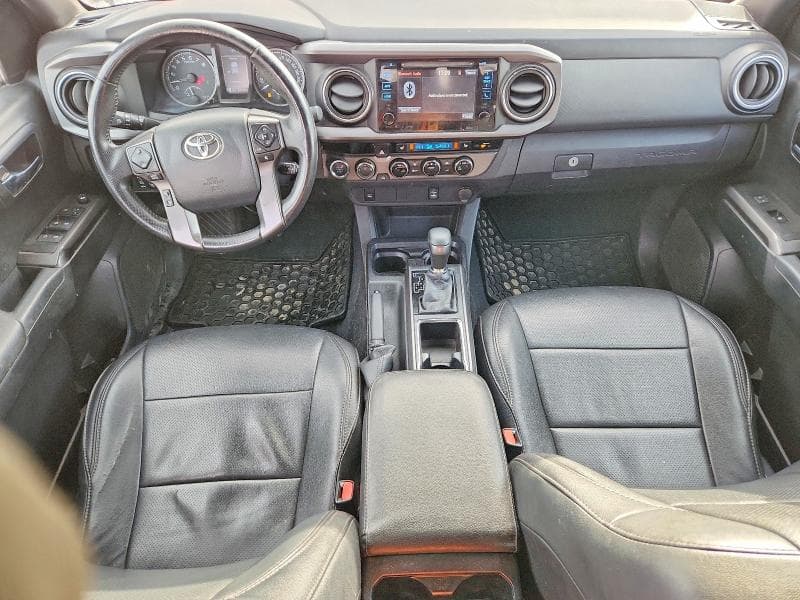 2017 TOYOTA TACOMA 8