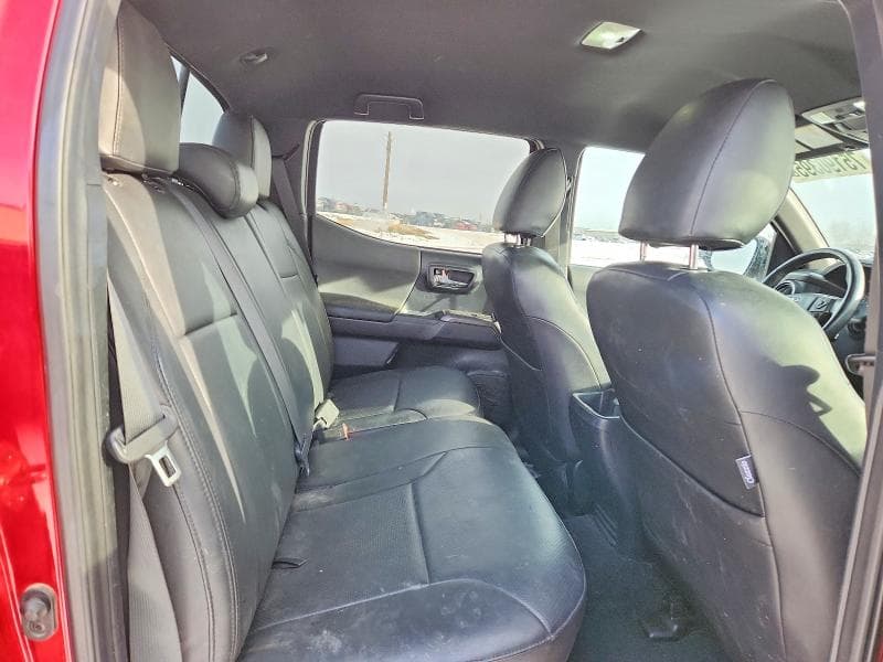 2017 TOYOTA TACOMA 10