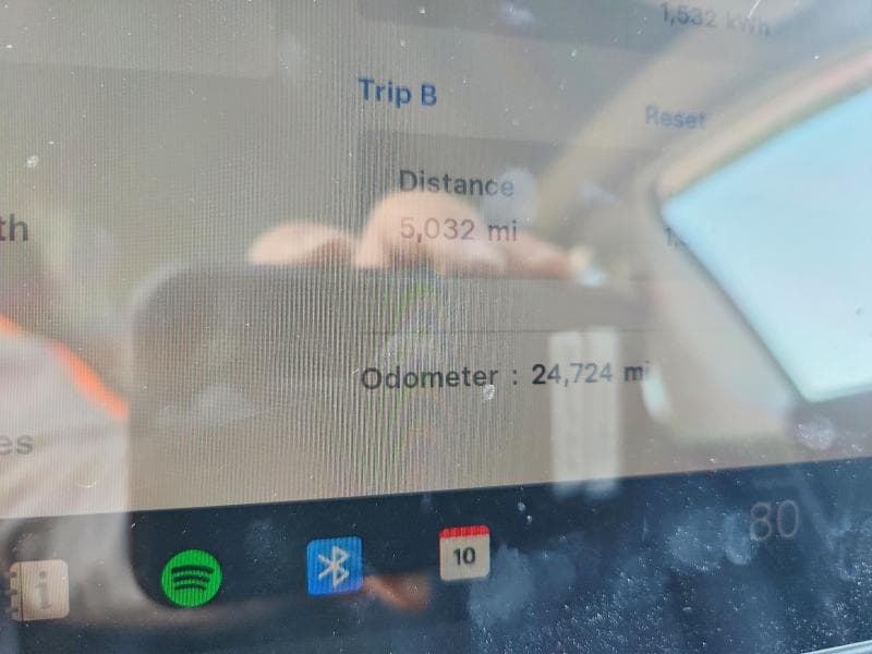 2025 TESLA MODEL Y 9