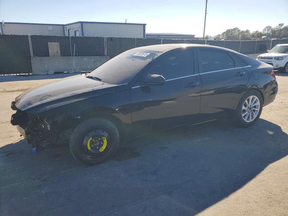 2025 HYUNDAI ELANTRA SEL 1