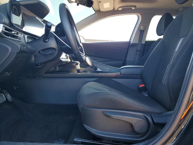 2025 HYUNDAI ELANTRA SEL 7