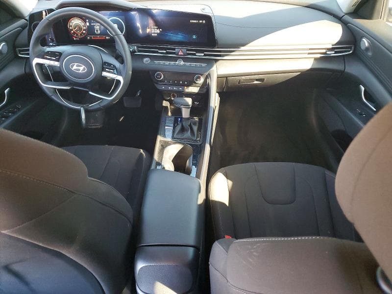 2025 HYUNDAI ELANTRA SEL 8
