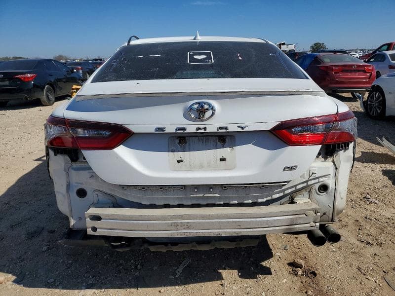 2021 TOYOTA CAMRY SE 6
