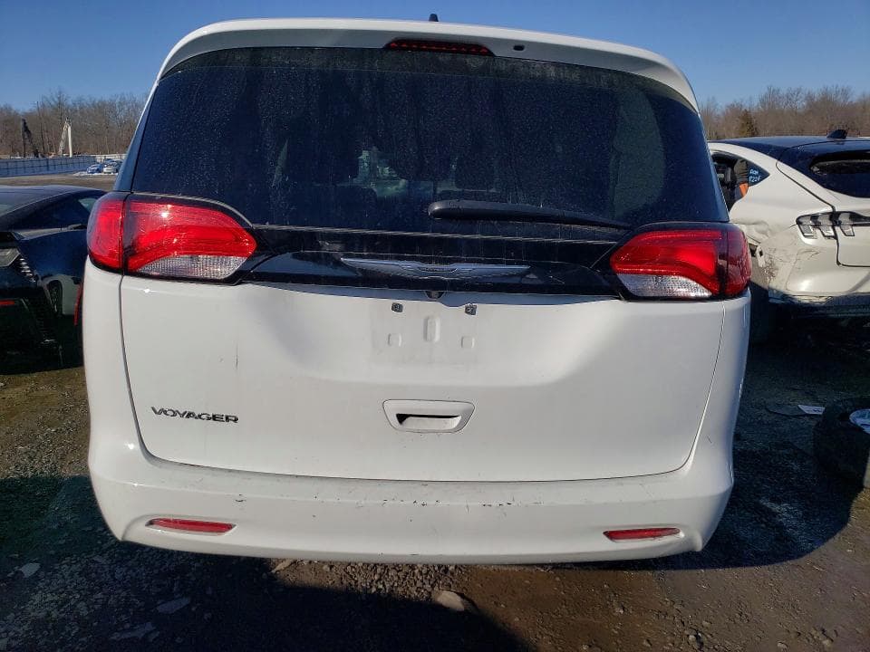2023 CHRYSLER VOYAGER LX 6